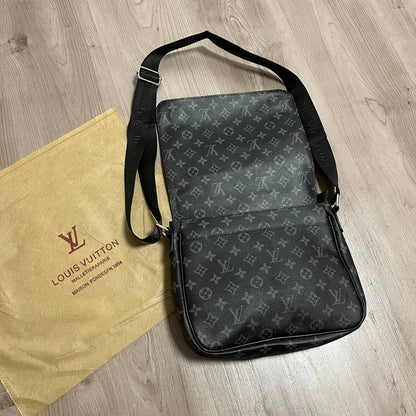 Bolso LV bandolera negro estrella