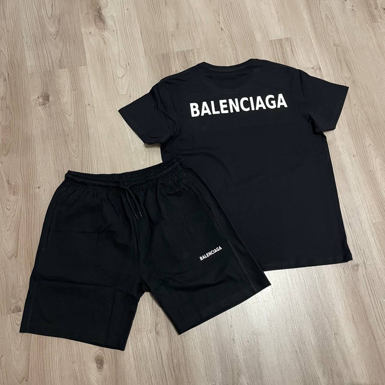 Conjunto corto Balenciag