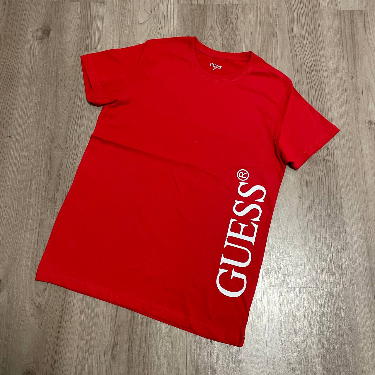 Camiseta Gues roja