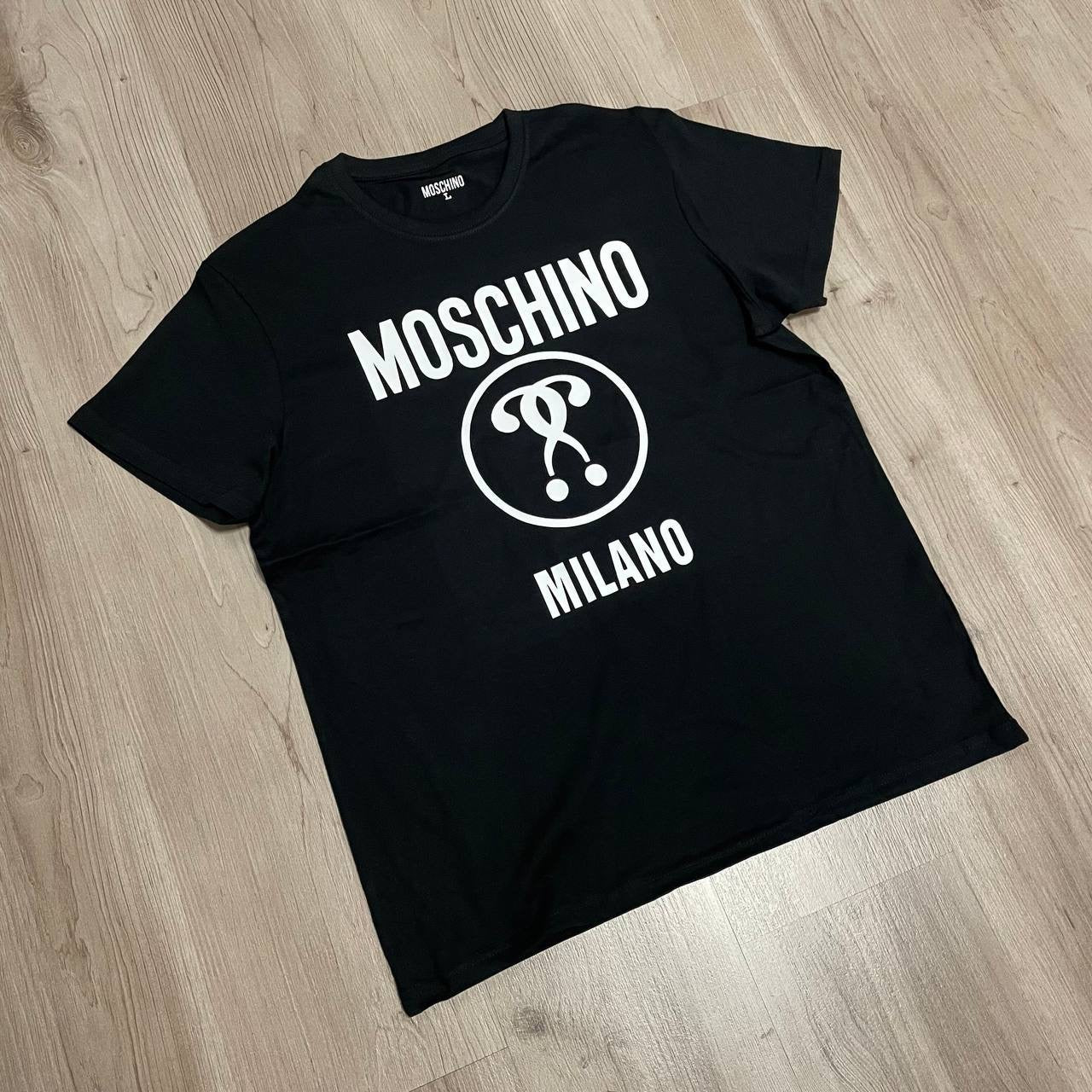 Camiseta moschin negra