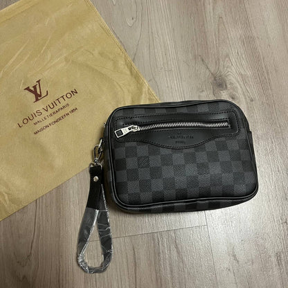 Bolso LV negro cuadros