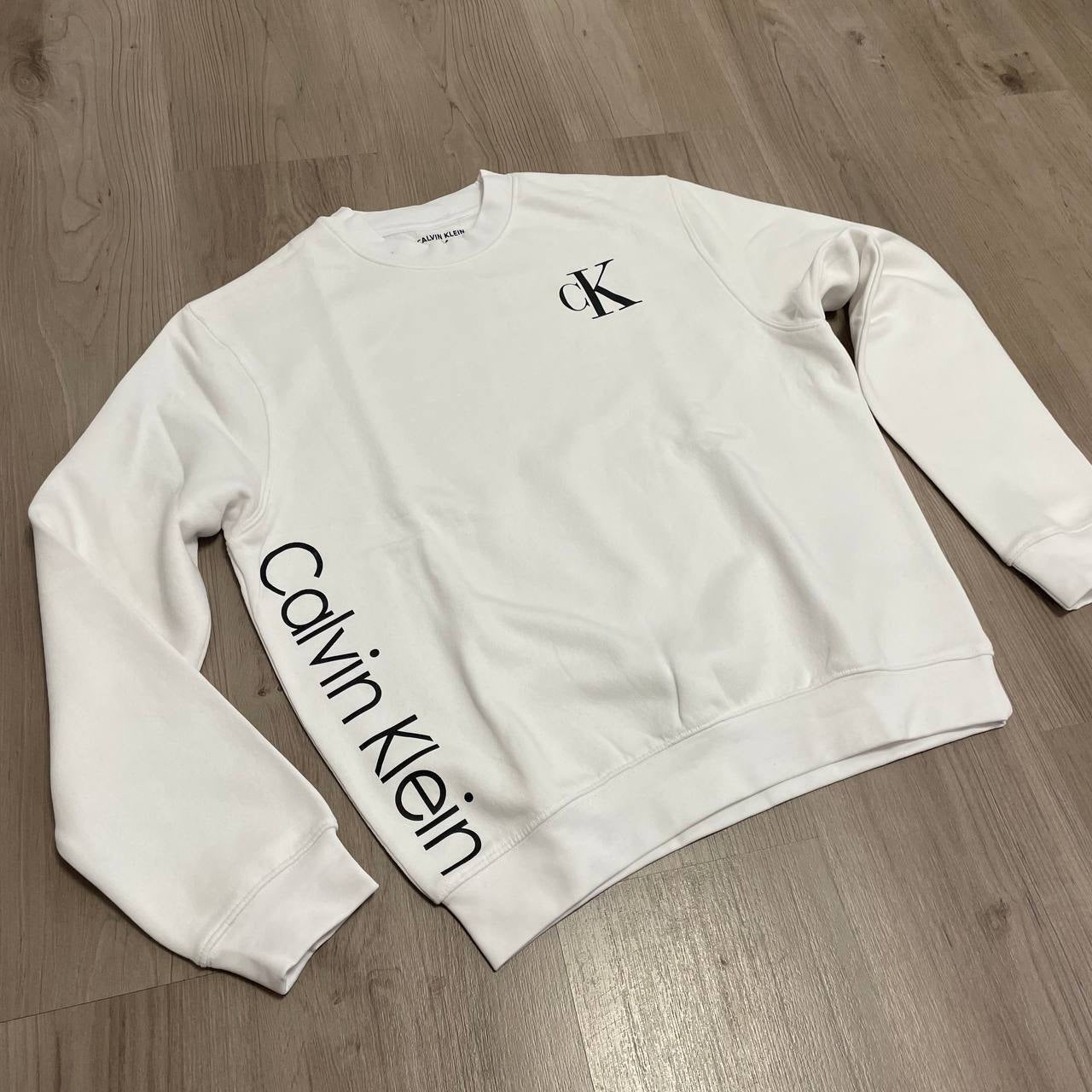 Sudadera CK blanca