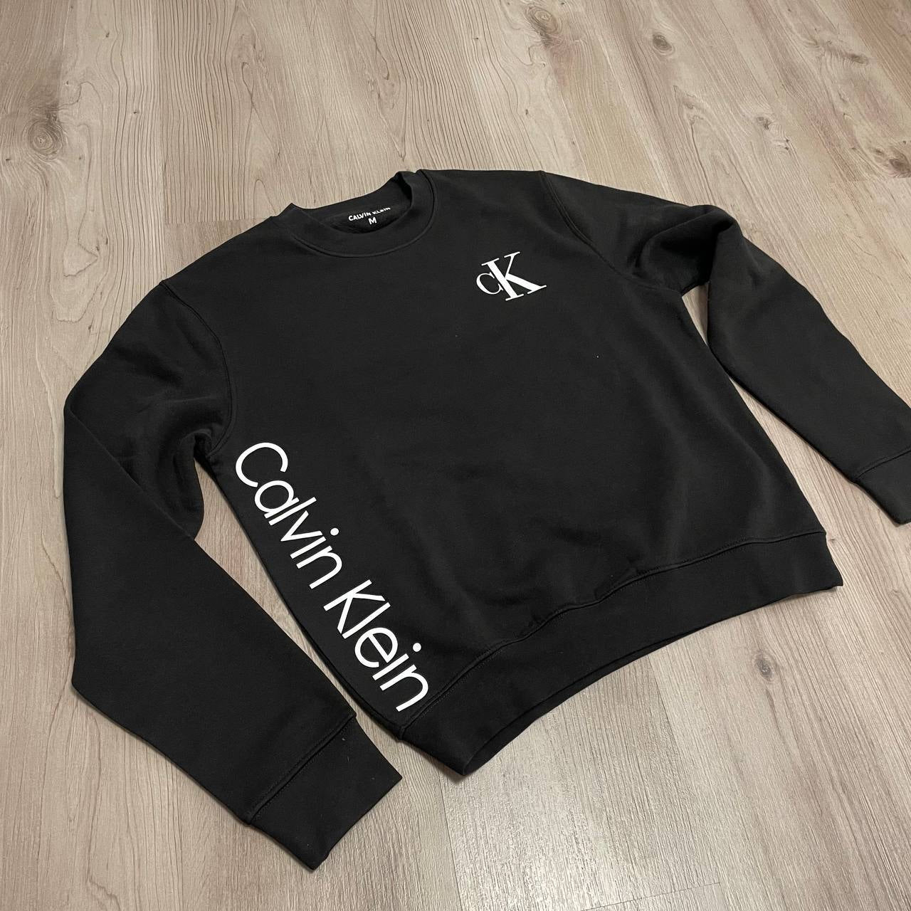 Sudadera CK negra